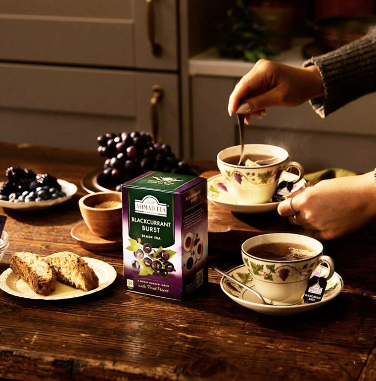 Ahmad Tea Blackcurrant sfeer