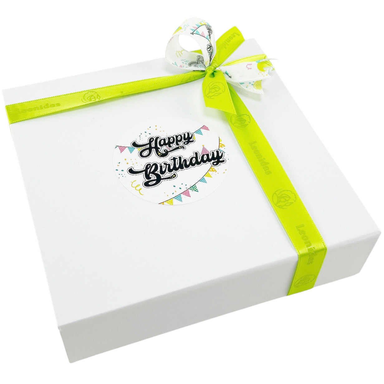Witte doos 16 pralines Happy Birthday ingepakt